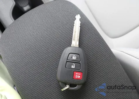 2026 Toyota Corolla Cross L из США, поврежденный, VIN 7MUAAAAG2TV164375